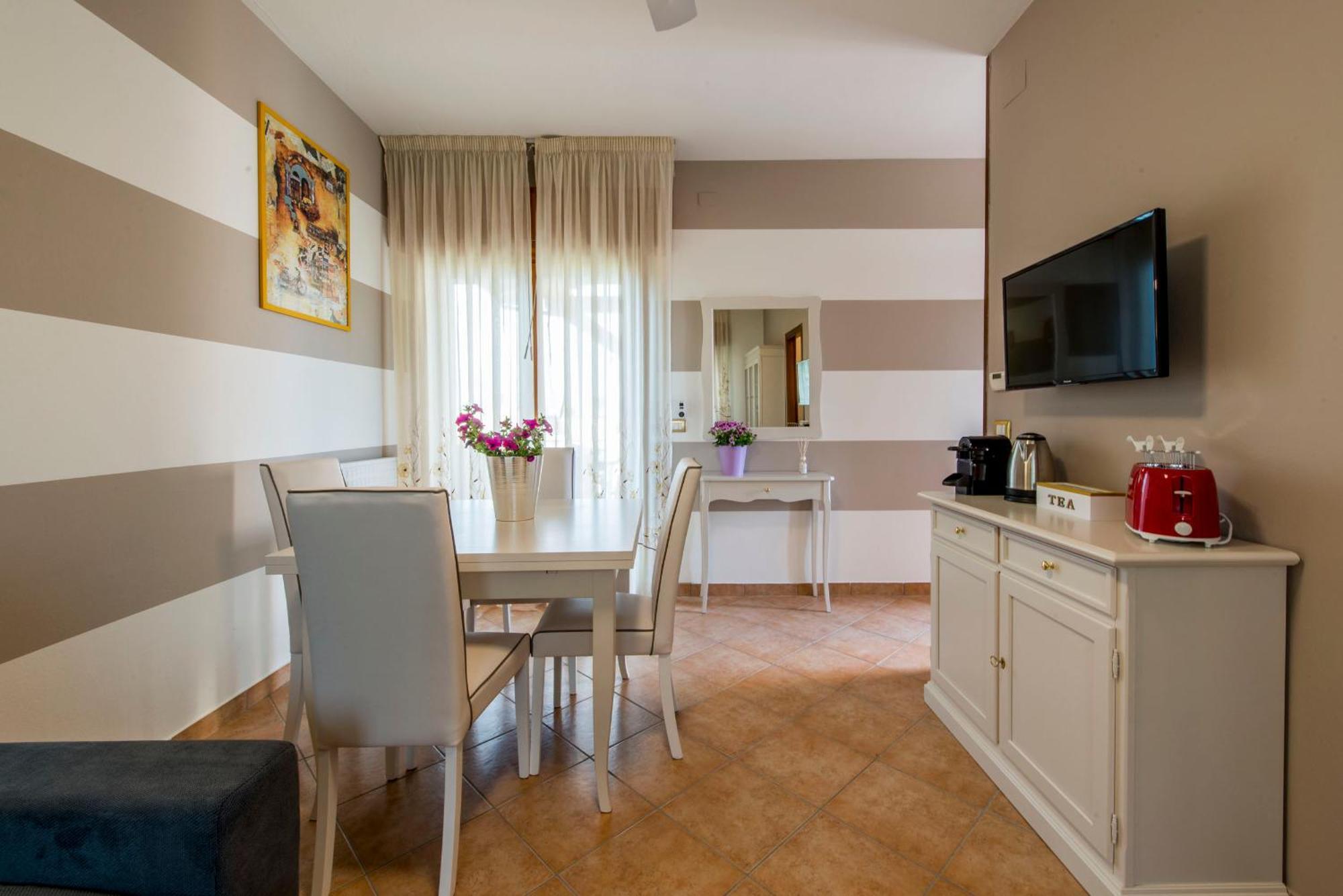 Italianflat - Peschiera Residence Peschiera del Garda Eksteriør bilde